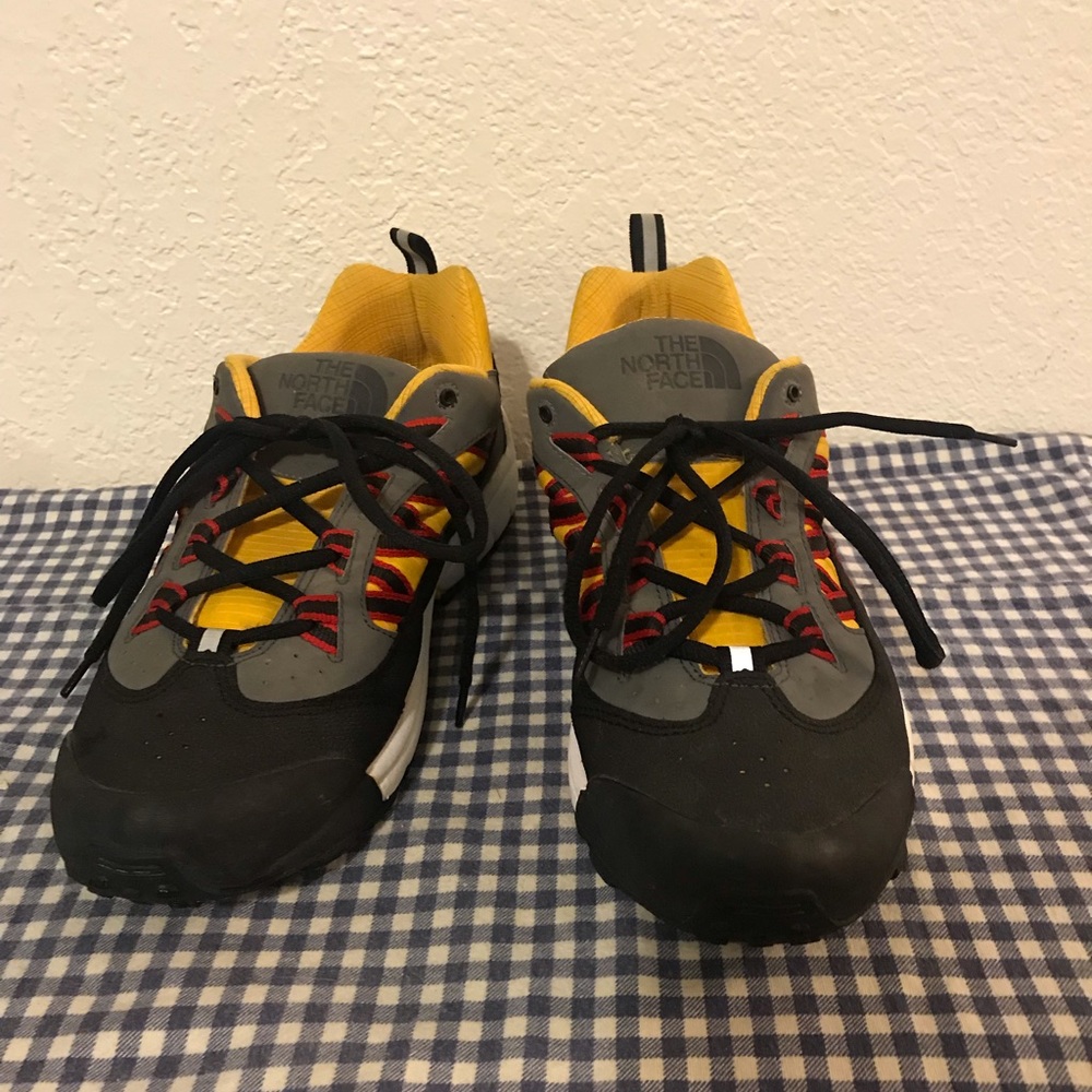 👟 THE NORTHFACE TREK Sneaker w/ 3M Technology
